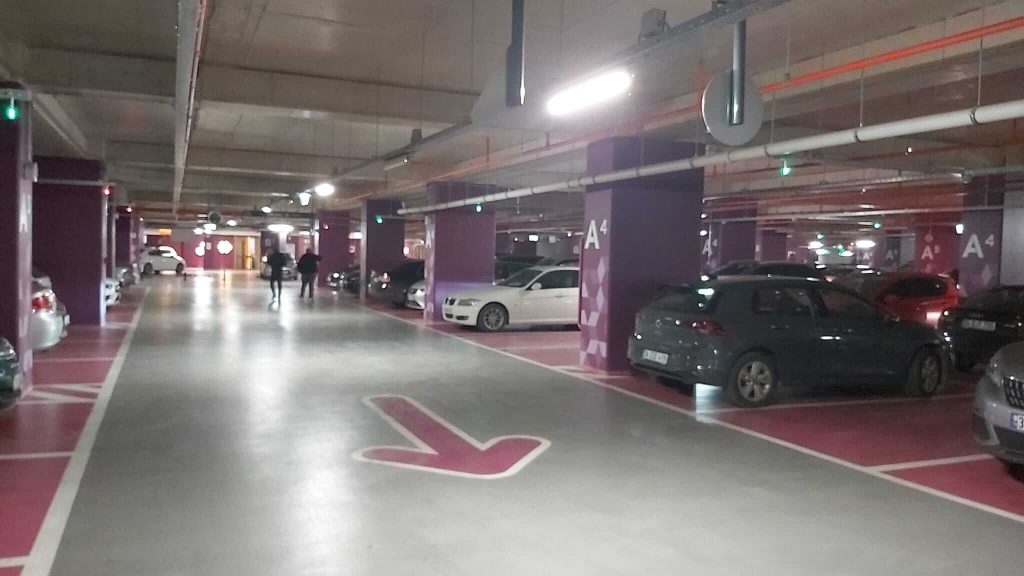 maltepe piazza avm otopark ucretli mi